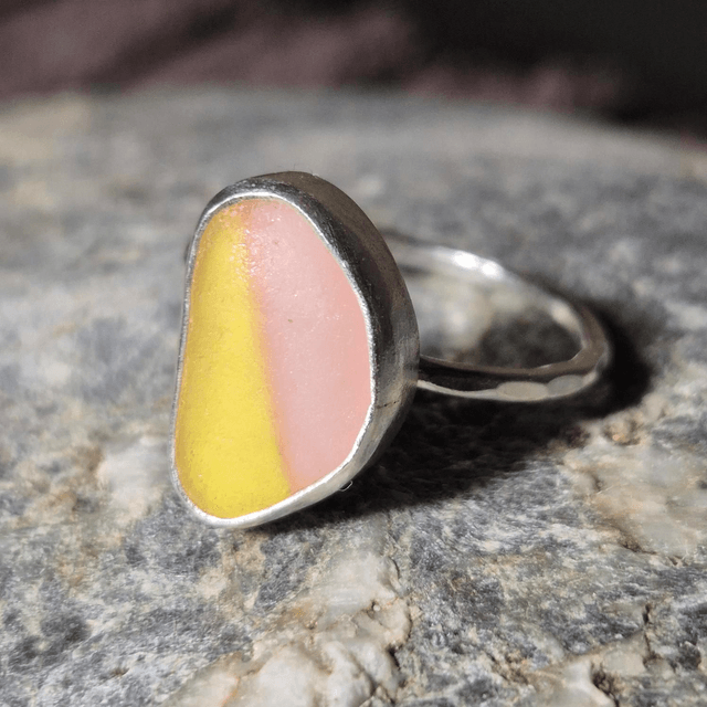 Size Q Multicoloured Sea Glass and Sterling Silver Ring Fully Hallmarked 